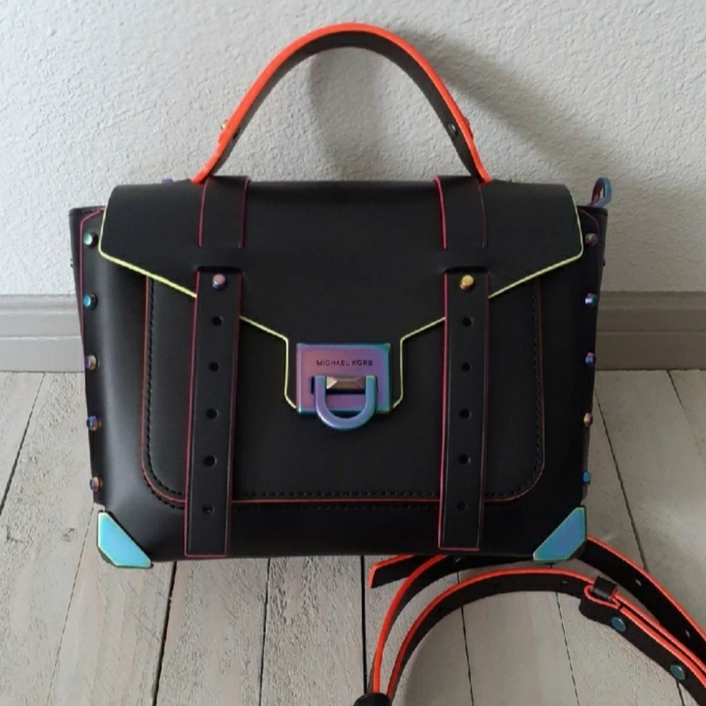Michael Kors Manhattan Medium Satchel